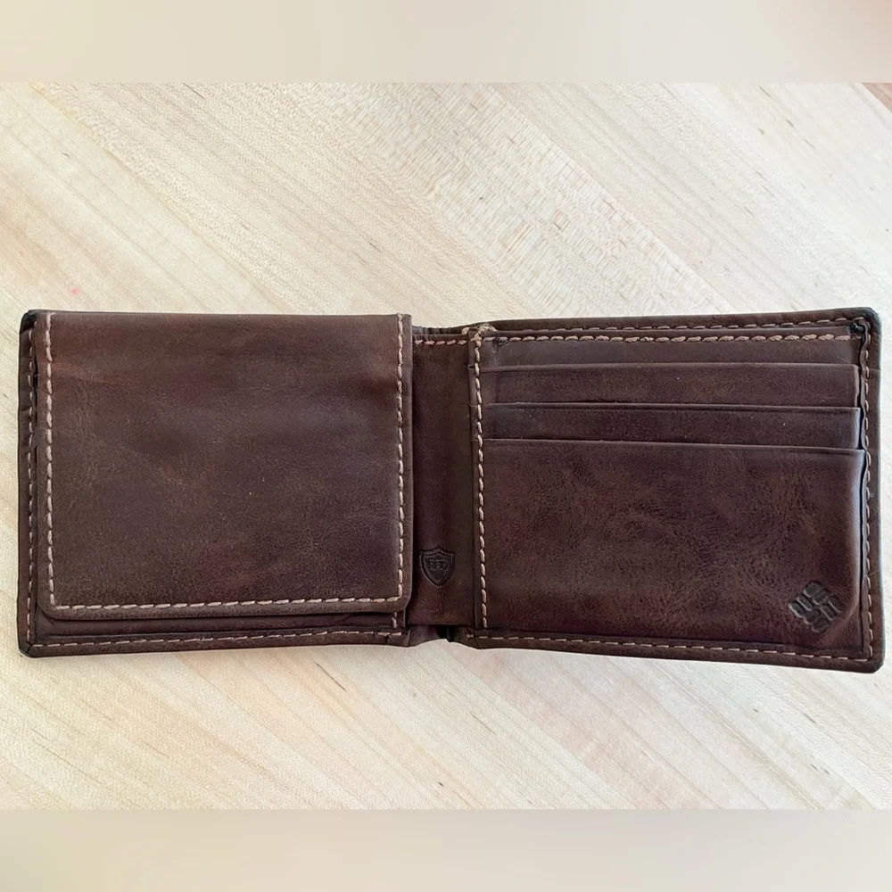 Columbia Dark Brown Leather Wallet